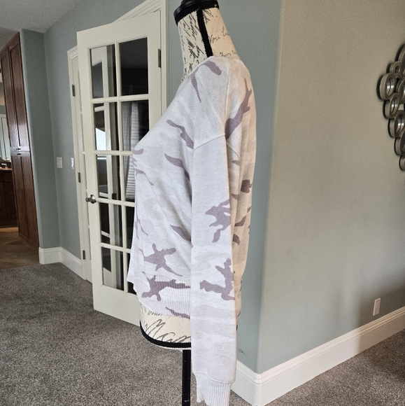 Rails Camo Sweatshirt - Picture 4 of 10